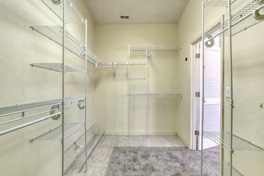 204 Rockefeller Dr #NA - Photo 7 of 13