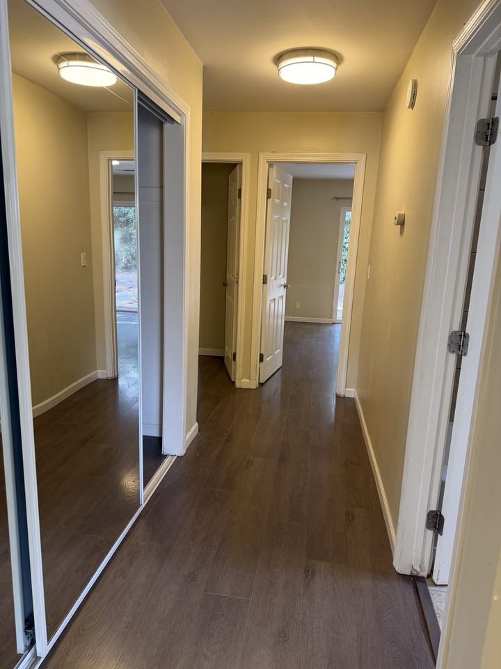 5144 Glide Dr #NA - Photo 2 of 6