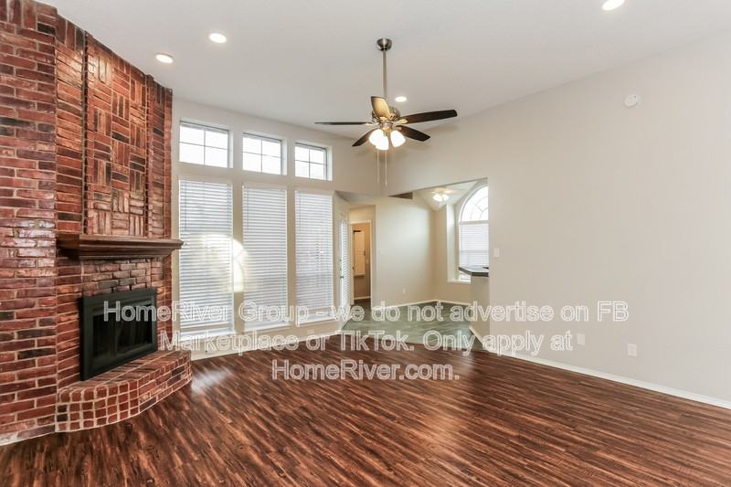 720 Brees Dr - Photo 2 of 22