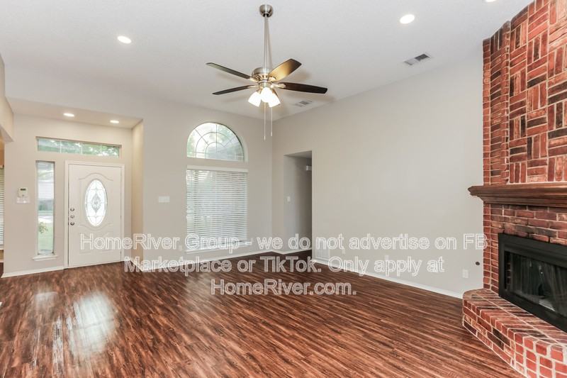720 Brees Dr - Photo 3 of 22