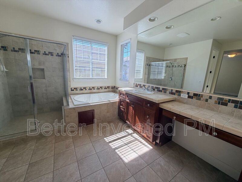 1363 Gordon Ln - Photo 7 of 24