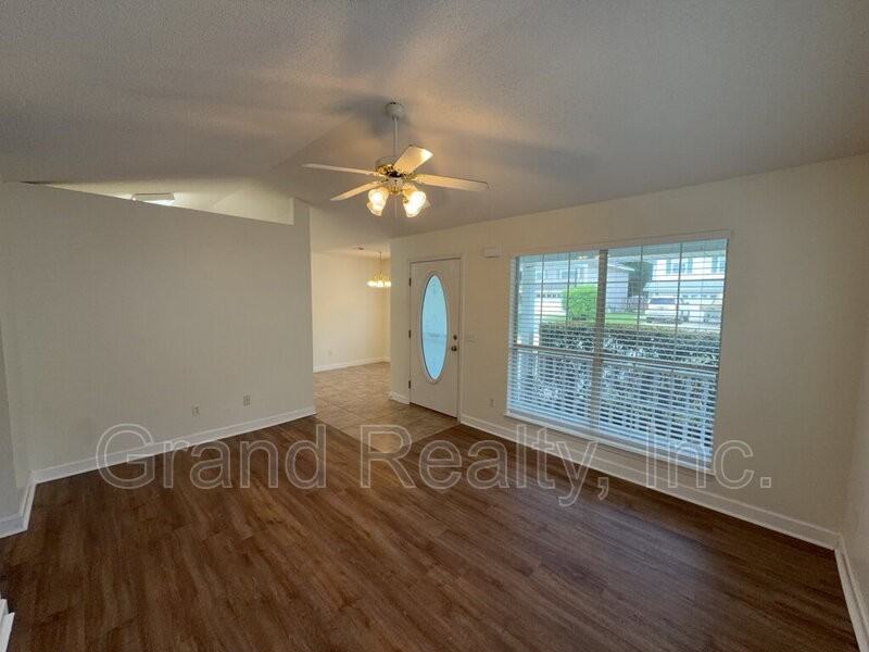 6299 Cottage Woods Dr - Photo 2 of 24