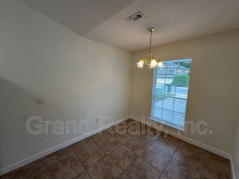 6299 Cottage Woods Dr - Photo 5 of 24