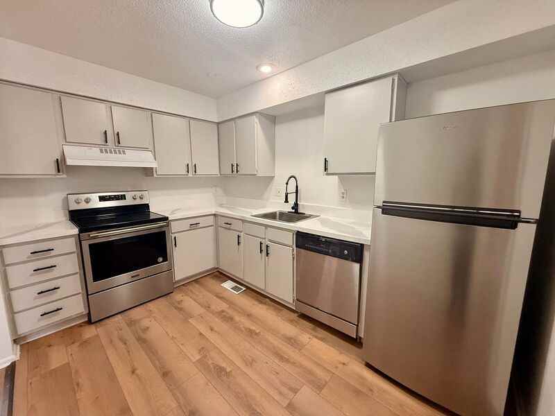 3311 E 113th Ter #A - Photo 4 of 11