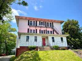 featured image of 43 Ravenscroft Dr #18