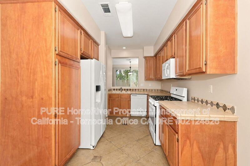 30312 Buccaneer Bay #D - Photo 6 of 18