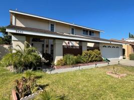 featured image of 3651 Claremont St