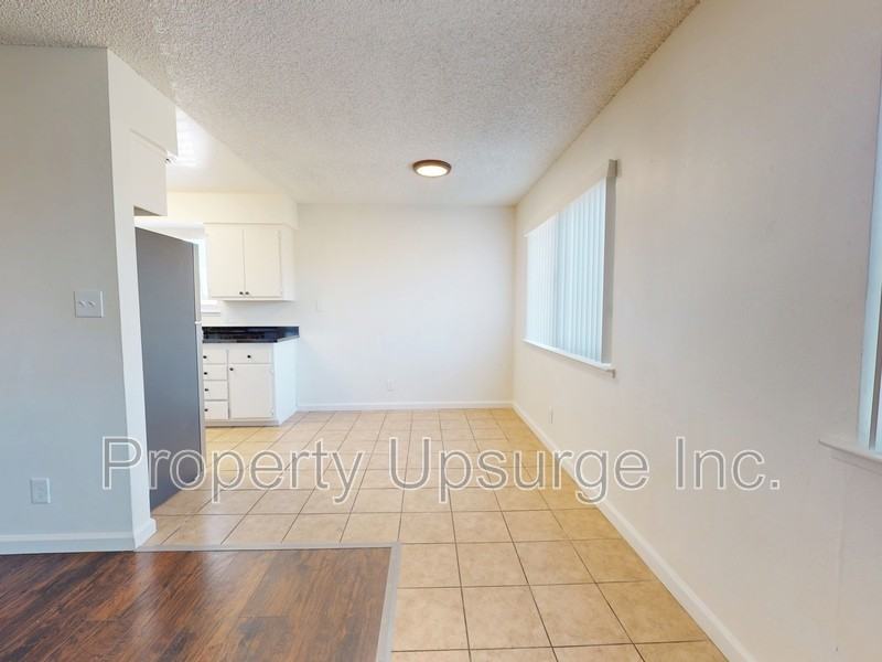 1340 Hobart Dr - Photo 3 of 11