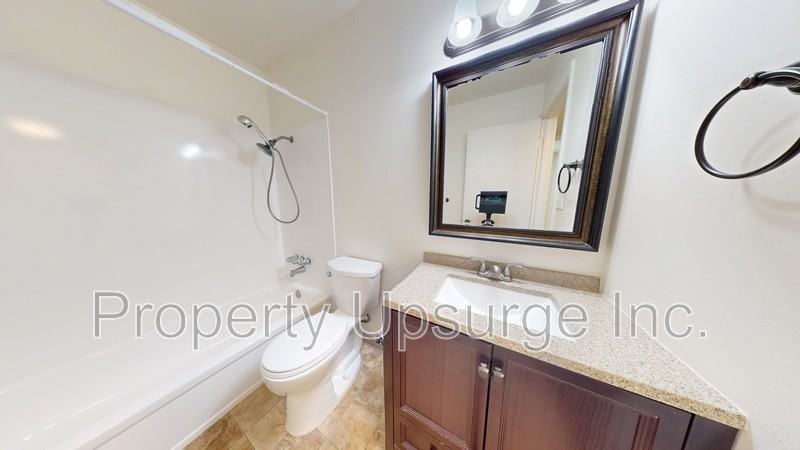 1340 Hobart Dr - Photo 7 of 11