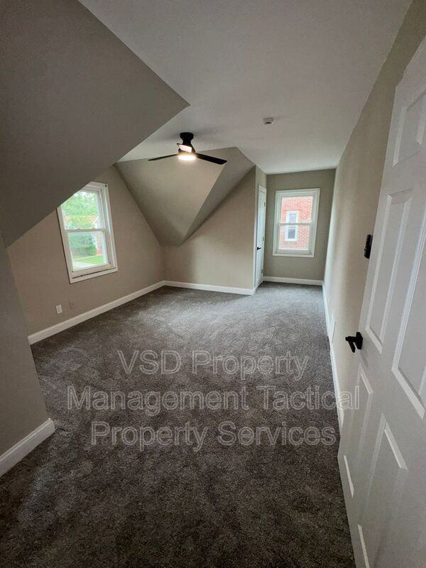 785 East Blvd - Photo 6 of 13