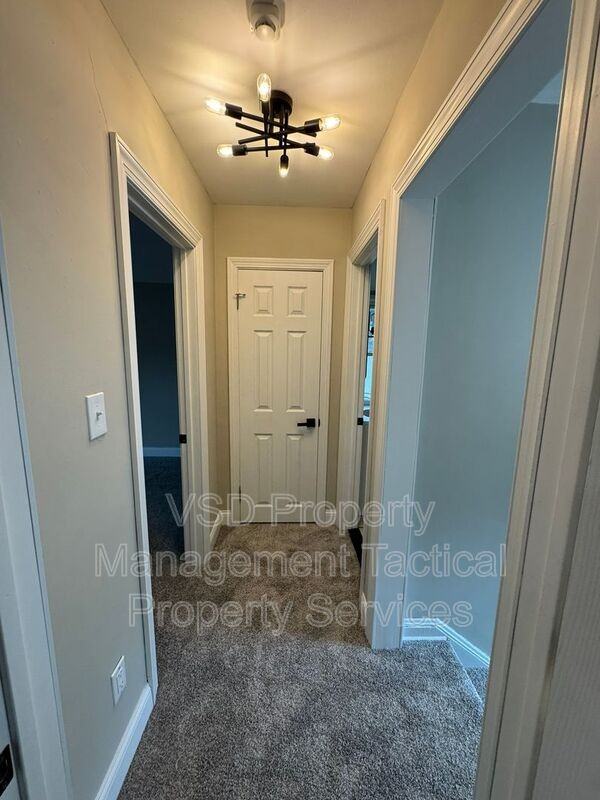 785 East Blvd - Photo 7 of 13
