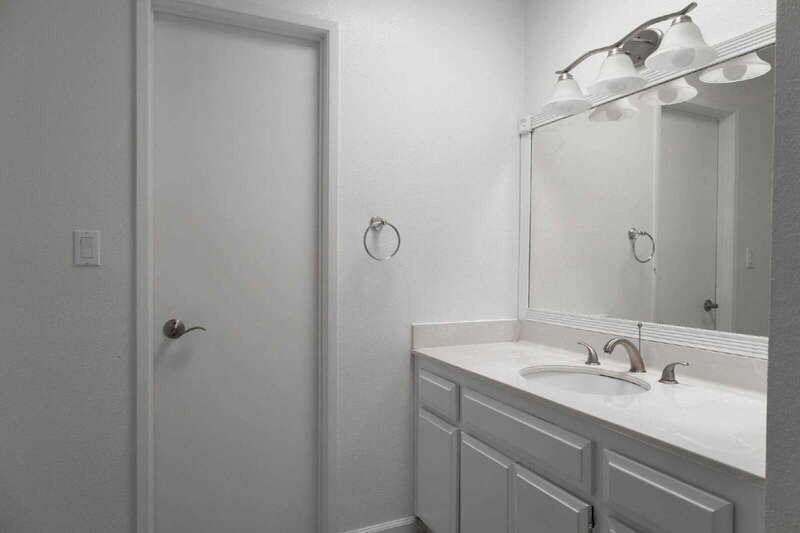210 The Vlg #305 - Photo 4 of 29