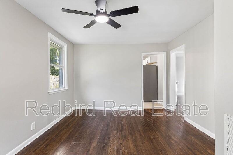 1205 Cline Ave #A - Photo 3 of 22