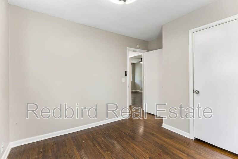 1205 Cline Ave #A - Photo 6 of 22