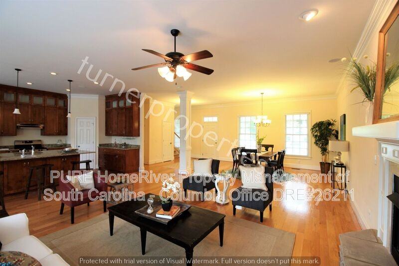 395 Highland Point Dr - Photo 4 of 35