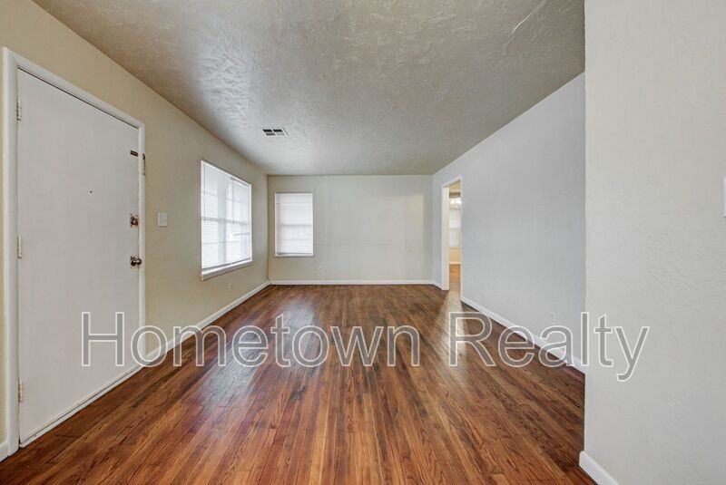 7201 S Walker Ave - Photo 4 of 26