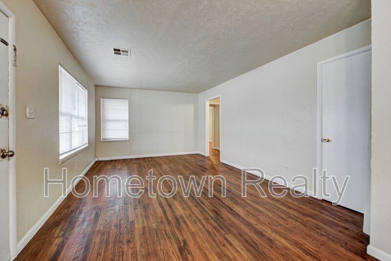 7201 S Walker Ave - Photo 5 of 26