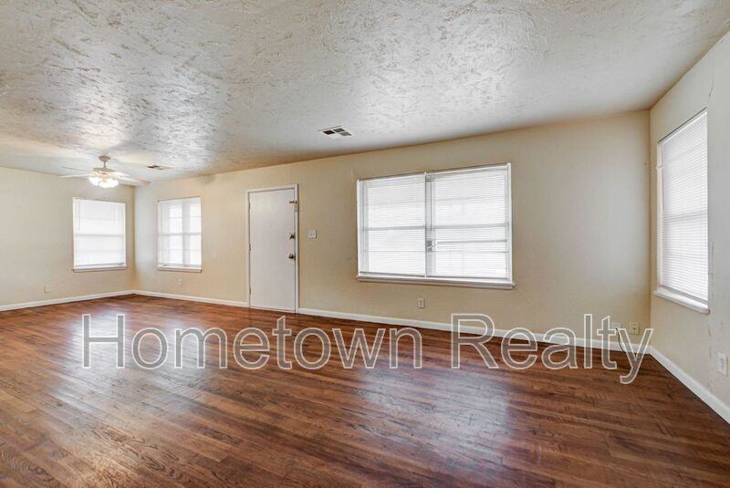 7201 S Walker Ave - Photo 6 of 26