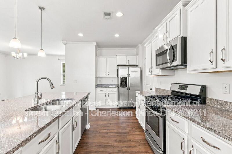 9802 Seed St - Photo 6 of 21