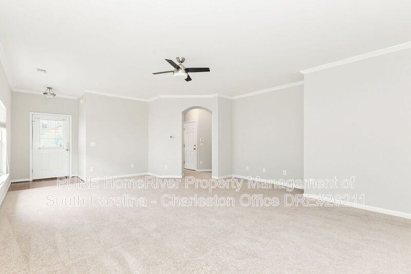 207 Summer View Rd - Photo 6 of 38