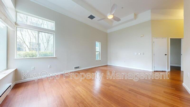 135 Valencia St #A105 - Photo 2 of 19