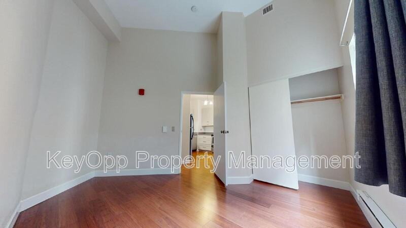 135 Valencia St #A105 - Photo 6 of 19