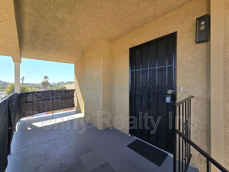 8237 Vernier Dr - Photo 7 of 33