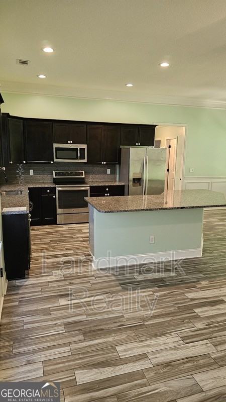 304 Durgin Dr - Photo 2 of 24
