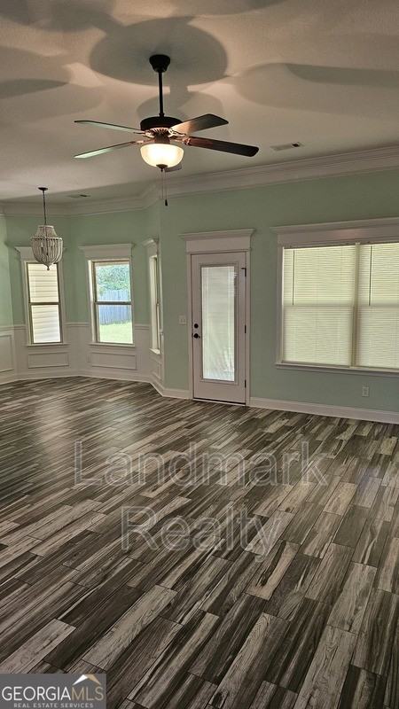 304 Durgin Dr - Photo 7 of 24