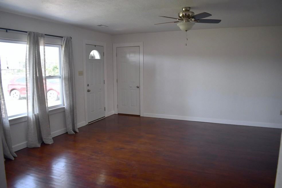 1619 W Fairplay St #1 - Photo 2 of 11
