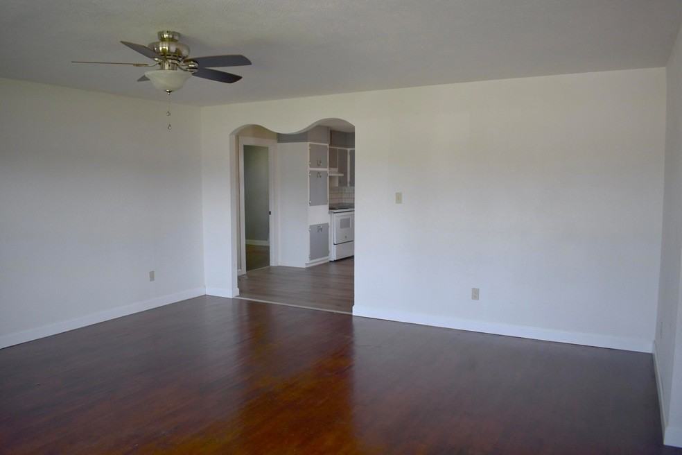 1619 W Fairplay St #1 - Photo 3 of 11