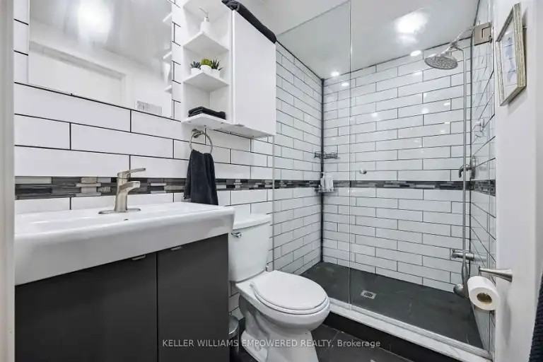 33 Garden Ave - Photo 6 of 13