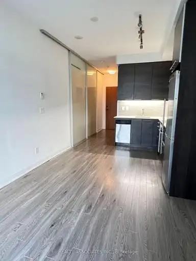 1 Market St #2807 - Photo 2 of 5