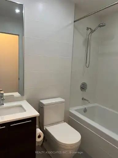 1 Market St #2807 - Photo 4 of 5