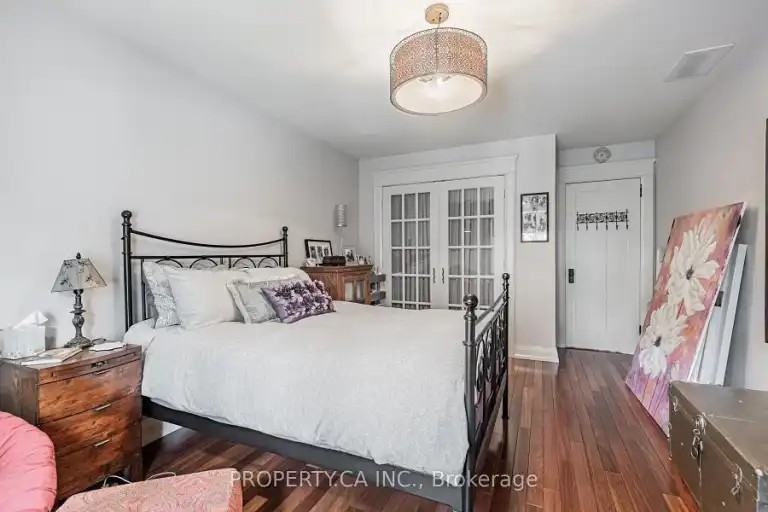 131 Gillard Ave #2 - Photo 5 of 18
