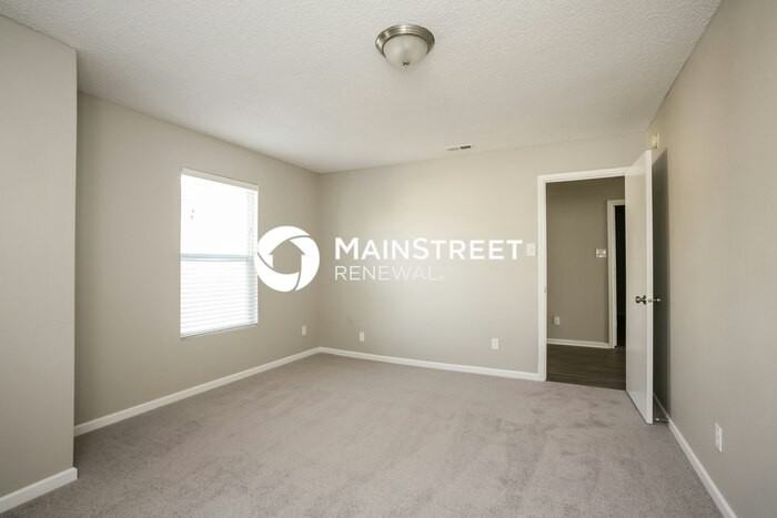 10759 Wymm Ln - Photo 3 of 19