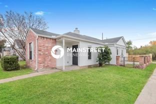 2400 Markland St - Photo 1 of 1