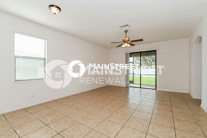 1218 Sw 24th St - Photo 4 of 16