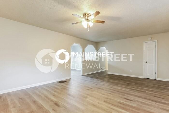 6297 Wellington Ct - Photo 3 of 16