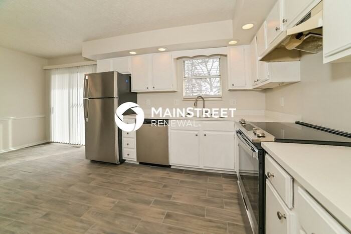 10204 Birch Hill Ln - Photo 7 of 17