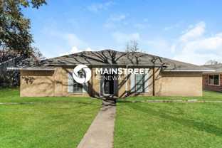 621 Granada Dr - Photo 1 of 1