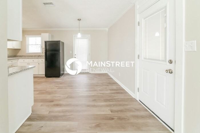 3621 Miller St - Photo 6 of 16