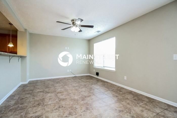 502 Nixon Way - Photo 4 of 17
