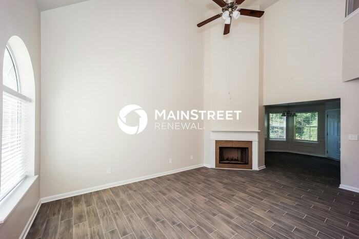 2618 W Meyer Dr - Photo 2 of 19