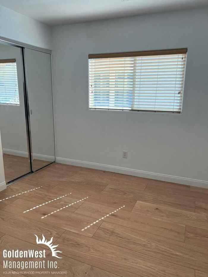 9533 Swiss Stone Ct - Photo 5 of 15