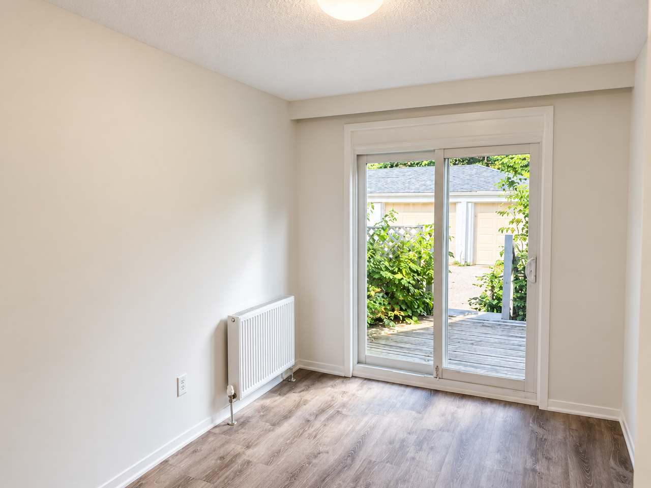 284 Glenforest Rd - Photo 3 of 7