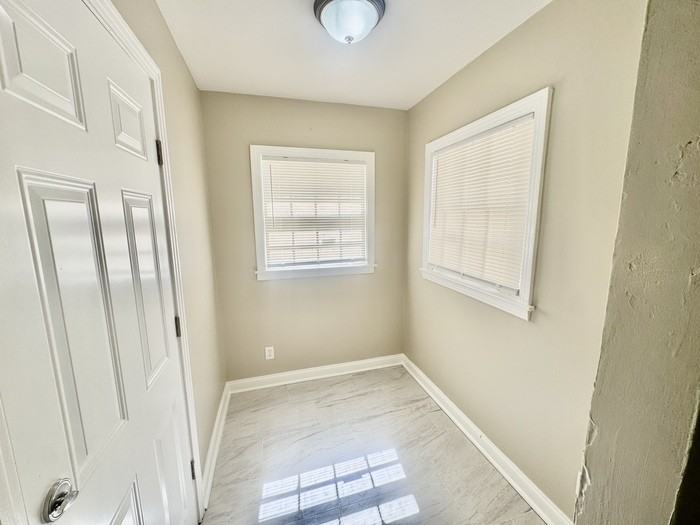 902 Brower St - Photo 7 of 15