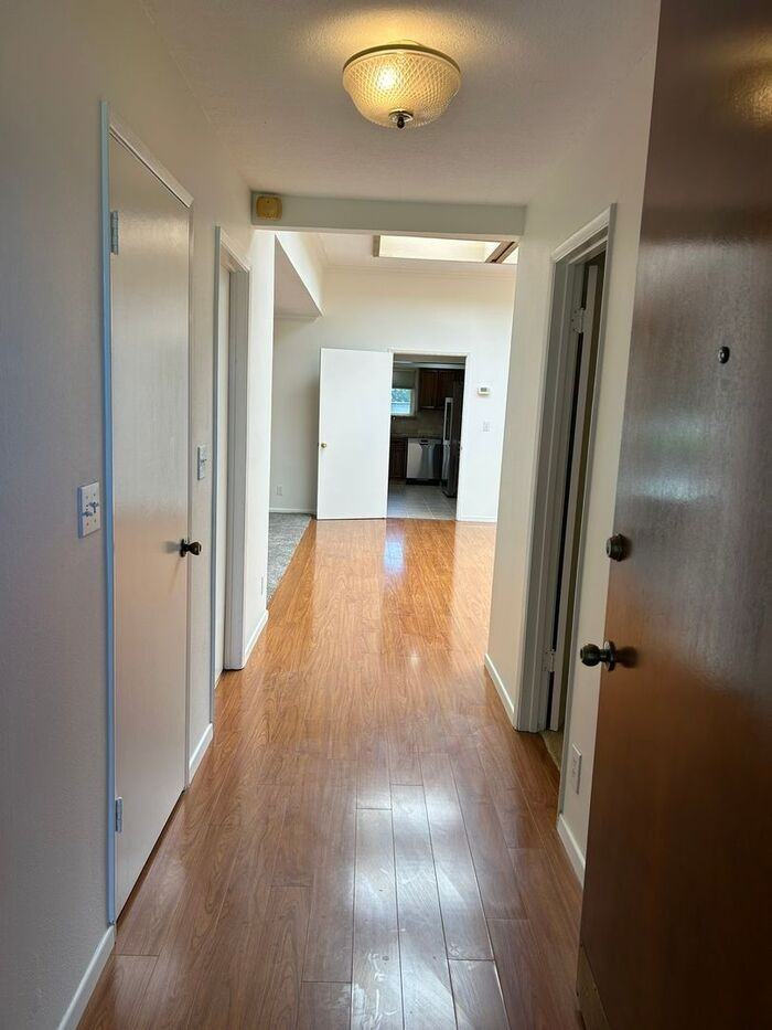2776 E Lizbeth Ave - Photo 3 of 32