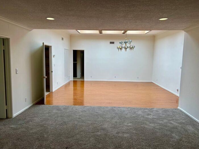 2776 E Lizbeth Ave - Photo 6 of 32