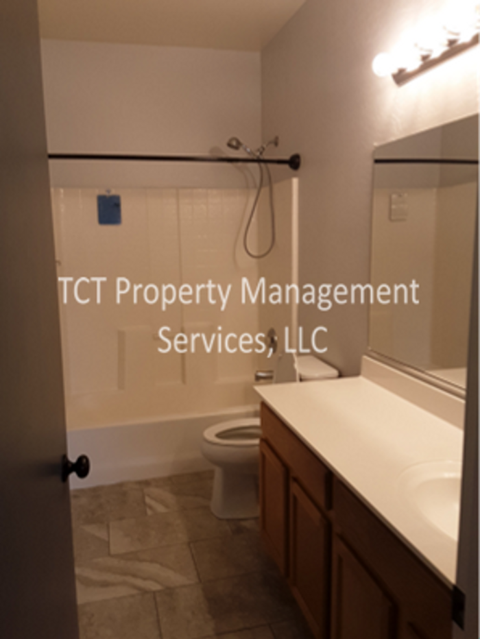 15467 W Maui Ln - Photo 5 of 12
